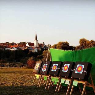 Intuitives Bogenschießen - euer Team im Fokus