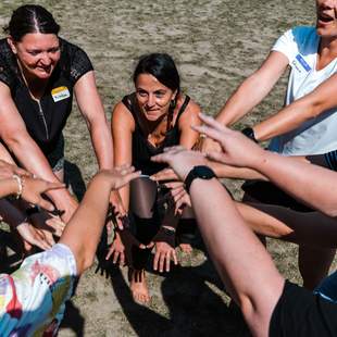 Achtsamkeit, Teambuilding, Lagerfeuer Outdoor-Teambuilding-Event in Hamburg für Unternehmen, mit Naturerlebnissen und Team-Challenges. Digitales Detox für Teams in der Natur