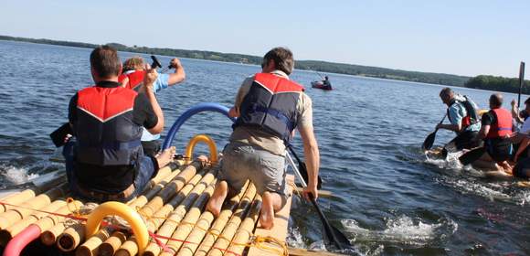 Floßbau mit Floßfahrt – Das Teambuilding!