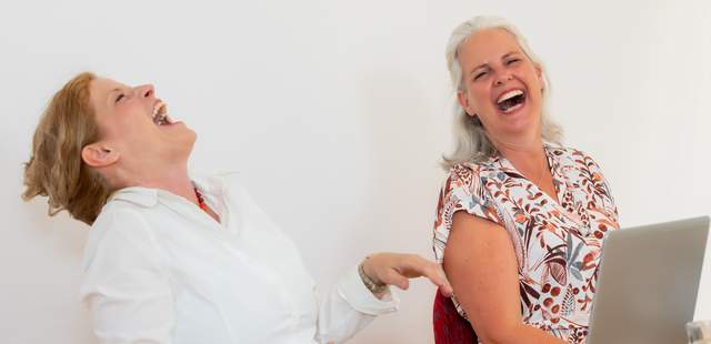 Lachyoga online Online-Lachyoga für Teams