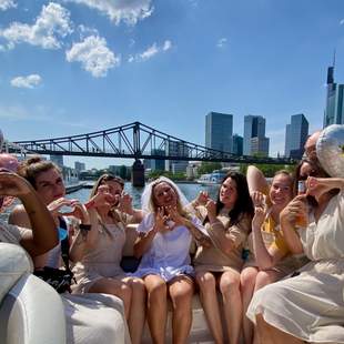 Privater Event mit Speedboot Tour in Frankfurt Speedboot Tour in Frankfurt