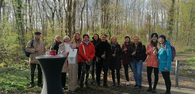 Krimiwanderung 2022 Gemeinsam feiern bei Krimi & Wein