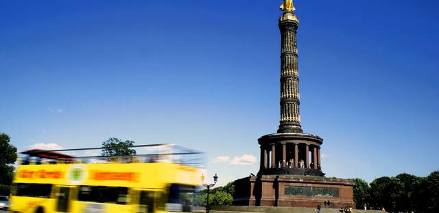 Comedy Tour mit dem Berliner Bären berlin erlebnisse bus tour siegessäule