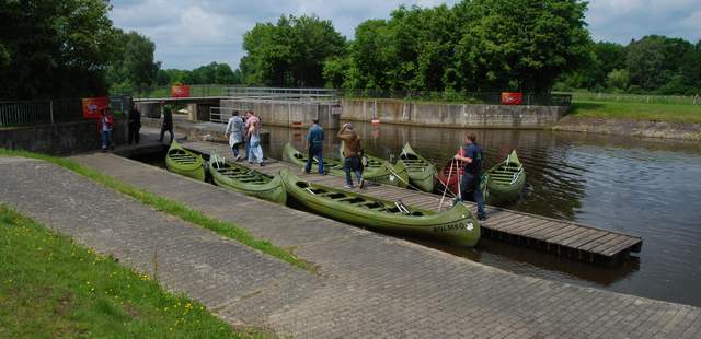 Die Großboote warten auf Sie! Kanutour Lüneburger-Heide Teamevent Norddeutschland