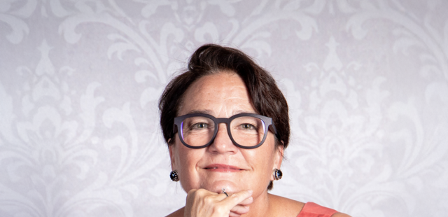 Dr. Linda Dahm Dr. Linda Dahm