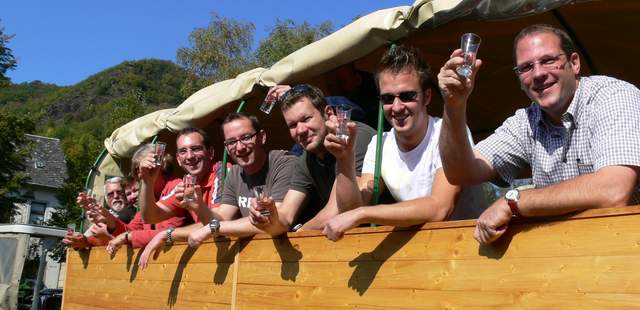 Planwagen Schiffs- und Planwagenfahrt ab/bis Cochem 1