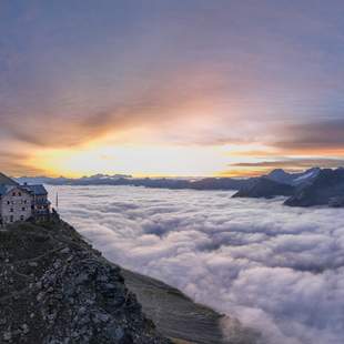 Bergfotografiekurs Obergurgl Ramolhaus mit Blick auf Obergurgl