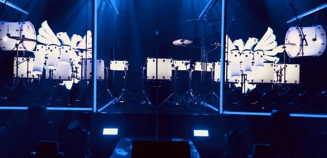 DJ meets LED Drum Show DJplus meets LED Drum Show