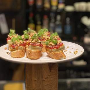 Während des Pinchos-Stopps Barcelona Food Tour & Geschichtsspaziergang