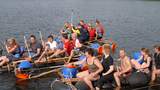 Teamaktion Floßbau Teambuilding auf dem Wasser