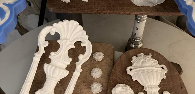 Ludwigsluster Papiermaché wird getrocknet Antikes Papiermaché - Sie machen es selbst!