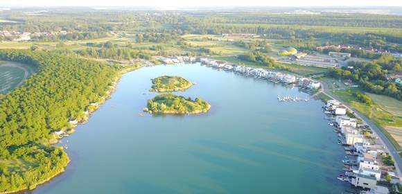 Kleines Partyfloß mieten am Hainer See (3h)